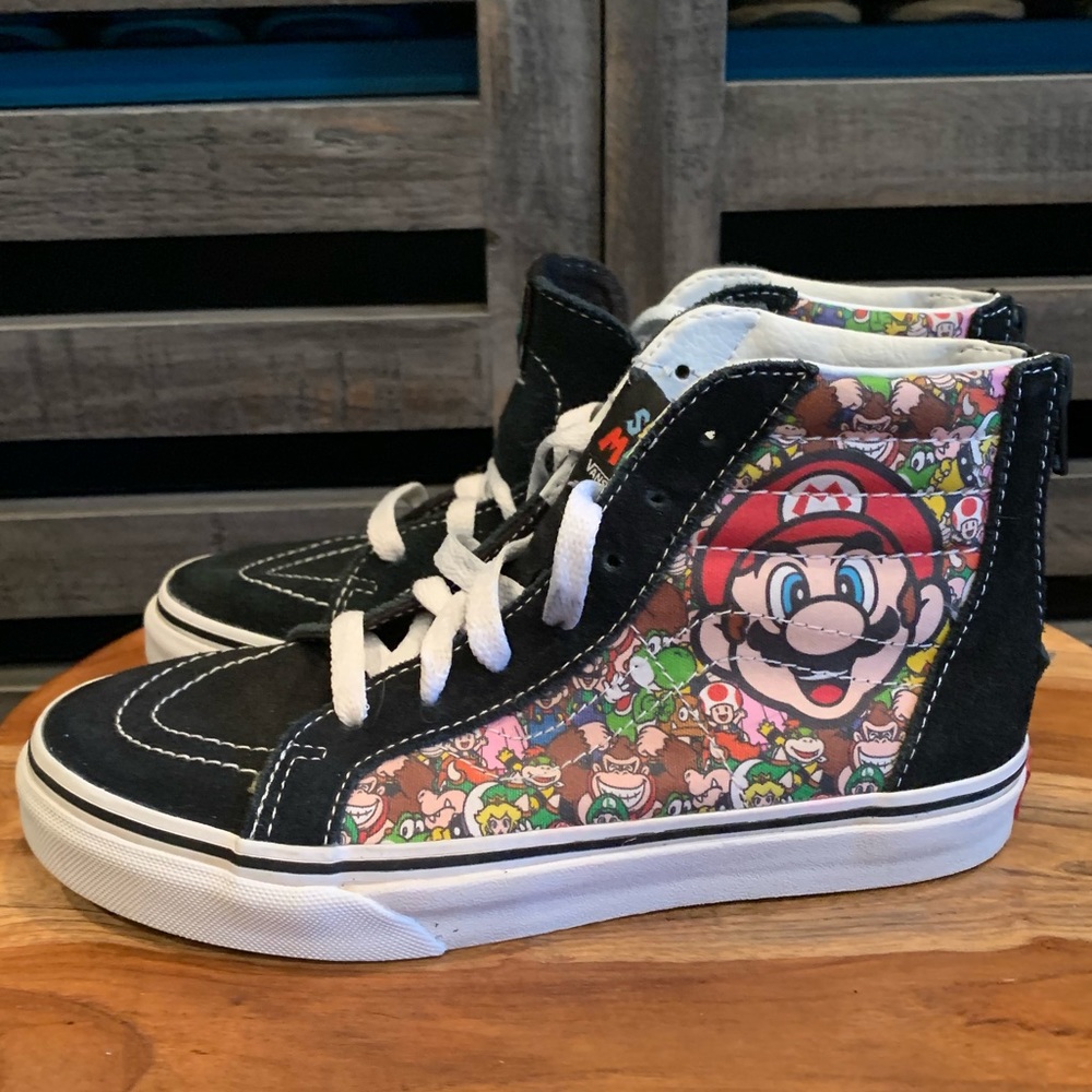 Mario Vans youth size 4 - Picture 3 of 5